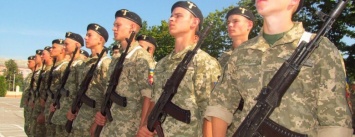 Первокурсники института танковых войск НТУ «ХПИ» приняли военную присягу