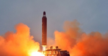 Запущенная из КНДР баллистическая ракета пролетела над Японией