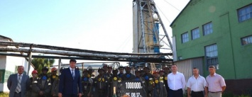 Горняки ШУ Добропольское с начала года добыли первый миллион тонн угля