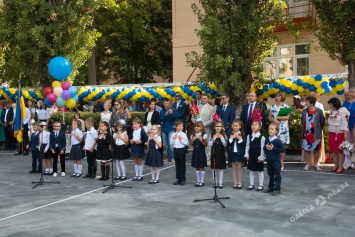 День знаний в школе-лицее «Черноморский» (фоторепортаж)