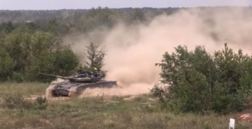 ВСУ на Черниговщине устроили учения - определяют лучший украинский танковый взвод