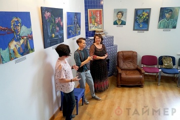 50 оттенков синего ждут одесских любителей живописи в особой комнате