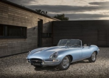Jaguar превратил классическую модель E-type в электромобиль (фото, видео)