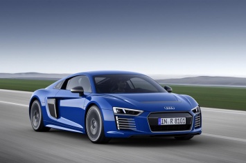 Audi презентовала на Женевском автосалоне новое купе RS5