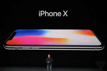 Первый взгляд на iPhone X