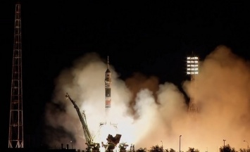 На орбиту с Байконура заброшены трое астронавтов: видео старта