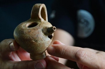 В Турции найден античный аналог бутылочки для грудничков