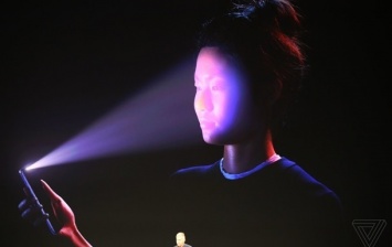 В Китае начали продавать маски для защиты от разблокировки iPhone X