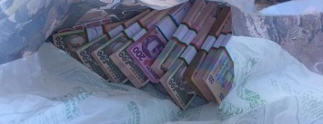 Харьковские налоговики попались на взятке в 20 тысяч долларов (ФОТО)