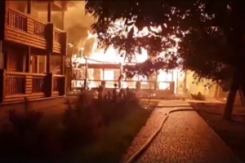 Гибель детей на пожаре в лагере Одессы: шокирующие подробности и реакция соцсетей