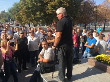 Активисты снова собираются на митинг под мэрию из-за драки инвалида АТО с маршрутчиком