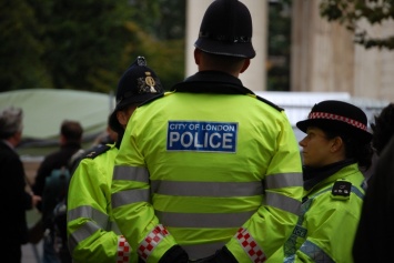 Копы схватили уже 3 подозреваемых в теракте в метро Лондона