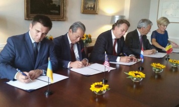 В Нью-Йорке министры пяти стран подписали меморандум об МН17
