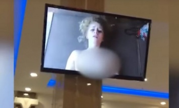 На катке в Петербурге при детях показывали порно (Видео)