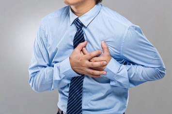 За месяц до сердечного приступа организм начнет вас предупреждать (симптомы)