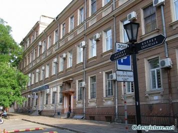 Застройка "чайного квартала" в Одессе: компьютерная академия переезжает на Садовую