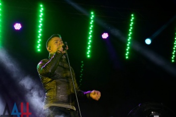 Стас Пьеха выступил с концертом в Донецке
