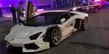 «Страшный сон таксиста»: водитель протаранил Lamborghini