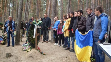 На Луганщине вспоминали погибших (фото)