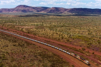 В Австралии запустили автономный поезд