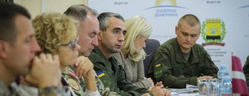 Военнослужащие Нацгвардии помогли доставить на Донбасс гуманитарный груз из Латвии