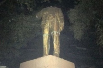 В Одесской области отпилили голову отреставрированному памятнику Ленину