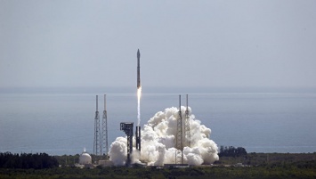 Запуск ракеты-носителя Atlas V со спутником разведки США отложили