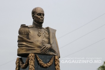 В Болграде на месте Ленина поставили памятник российскому генералу