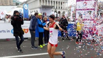 Киевский марафон выиграл спортсмен из Бахмута