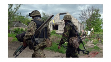 Снайперов ВСУ перебросили к линии соприкосновения, сообщили в ДНР