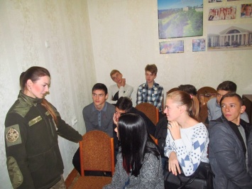 В Северодонецке военные проводят в школах важные уроки