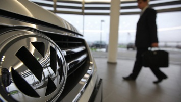 Volkswagen запретил продавать свои грузовики и автобусы в Крыму - СМИ