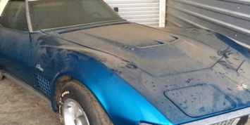 Шикарный Corvette 45 лет простоял в гараже из-за отсутствия денег на страховку