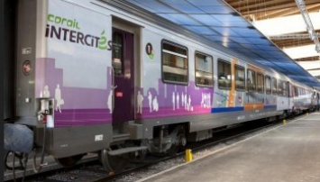 Во Франции для туристов ввели железнодорожный абонемент с завтраками и ночлегом