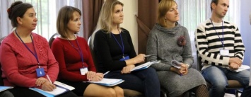 В Чернигове в рамках пилотного проекта обучают соцработников, как реализовывать "Национальный план действий 1325"
