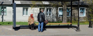 В Доброполье скрыли данные о дорогой автобусной остановке, заказанной без тендера