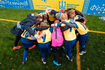 Девочки из Донбасса сыграли в футбольном кубке "EmPower Girls", проведенном ЮНИСЕФ (ФОТО)
