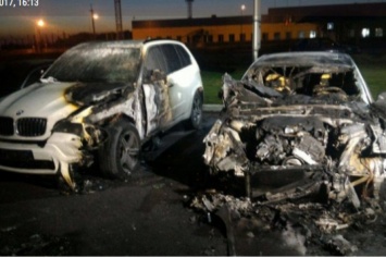 Автоподжоги в Харькове: сожгли BMW экс-прокурора области
