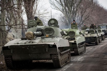 Боевики берут в танкисты трактористов