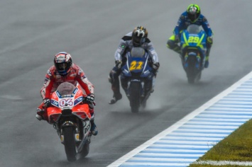 MotoGP: Тяжелый Мотеги - Довициозо возглавил первый день Гран-При Японии