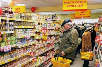 Опасно для здоровья: как украинцев заставляют покупать просроченные продукты