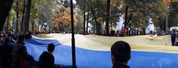 В центре Харькова прошло патриотическое шествие