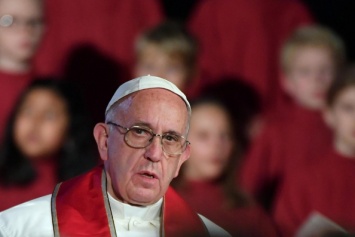 Папа Франциск канонизировал еще 35 католических святых
