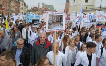 В Польше врачи пообещали распространить «голодный» протест на всю страну