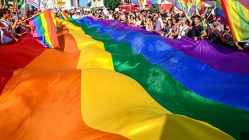 Нечеловеческие страсти: ждут ли геев в Крыму?