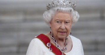 Королева Британии проигнорирует свадьбу внука: в чем причина