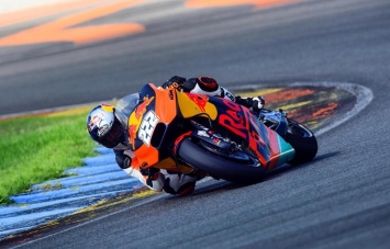 Из MXGP - в MotoGP: Антонио Кайроли получил бесценный опыт на тестах прототипа KTM RC16