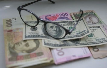 Украину заполонили фальшивые деньги: что должен знать каждый
