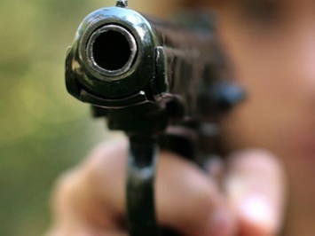 В Запорожье рядом с "Дубовкой" выстрелили в полицейского