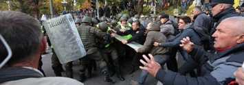 Новый Майдан имеет все шансы закончится успешным переворотом и свержением Порошенко